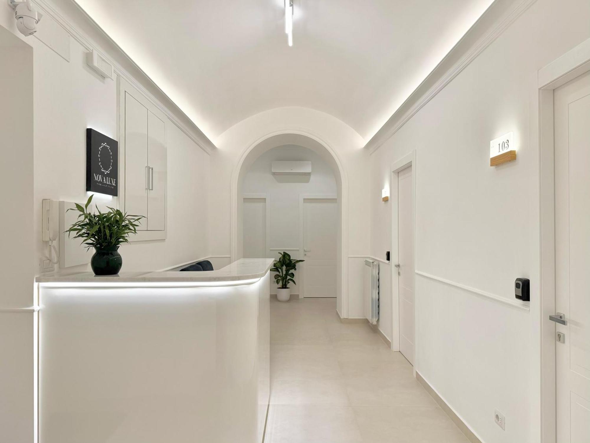Nova Luxe Hotel Рим Екстериор снимка
